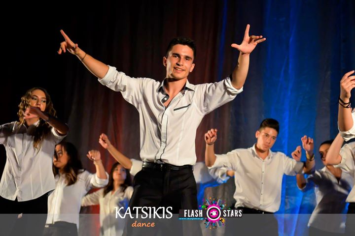 905770_724772257650743_8147229805502792956_o