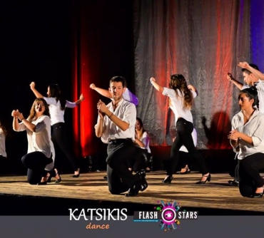 11112898_724772077650761_1685690560798686807_o